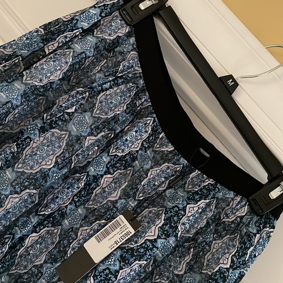 Tahari Blue and Black Midi Skirt - Picture 4 of 7